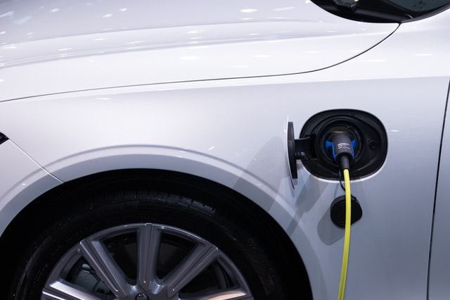 Are Electric Cars Worth It? Here Are The 4 Myths About An EV